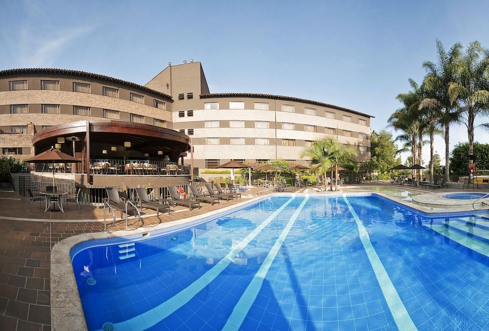Movich Hotel Las Lomas Рионегро Екстериор снимка